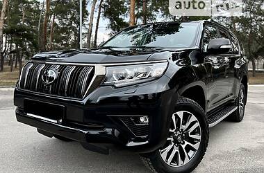 Внедорожник / Кроссовер Toyota Land Cruiser Prado 2021 в 