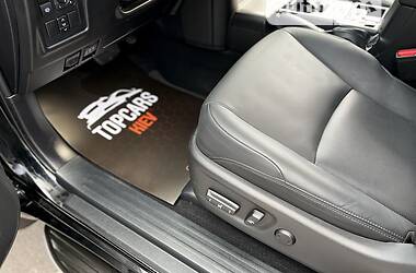 Внедорожник / Кроссовер Toyota Land Cruiser Prado 2021 в 