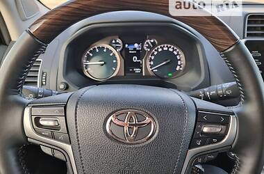 Внедорожник / Кроссовер Toyota Land Cruiser Prado 2021 в Полтаве