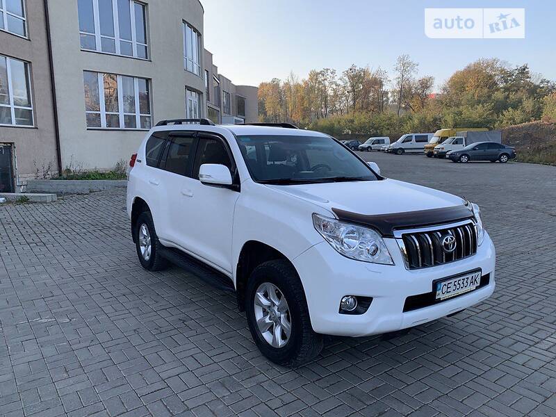 Внедорожник / Кроссовер Toyota Land Cruiser Prado 2012 в Черновцах