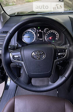 Внедорожник / Кроссовер Toyota Land Cruiser Prado 2021 в Ужгороде