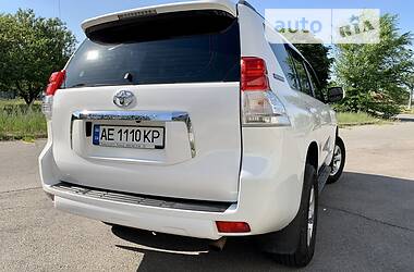 Внедорожник / Кроссовер Toyota Land Cruiser Prado 2012 в Днепре