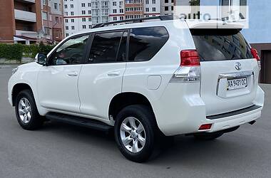 Внедорожник / Кроссовер Toyota Land Cruiser Prado 2013 в 