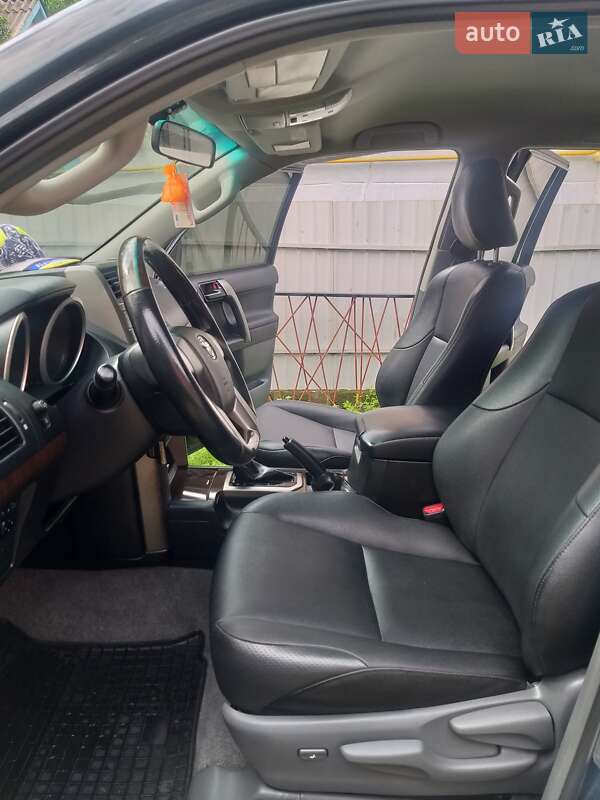Внедорожник / Кроссовер Toyota Land Cruiser Prado 2010 в Жмеринке