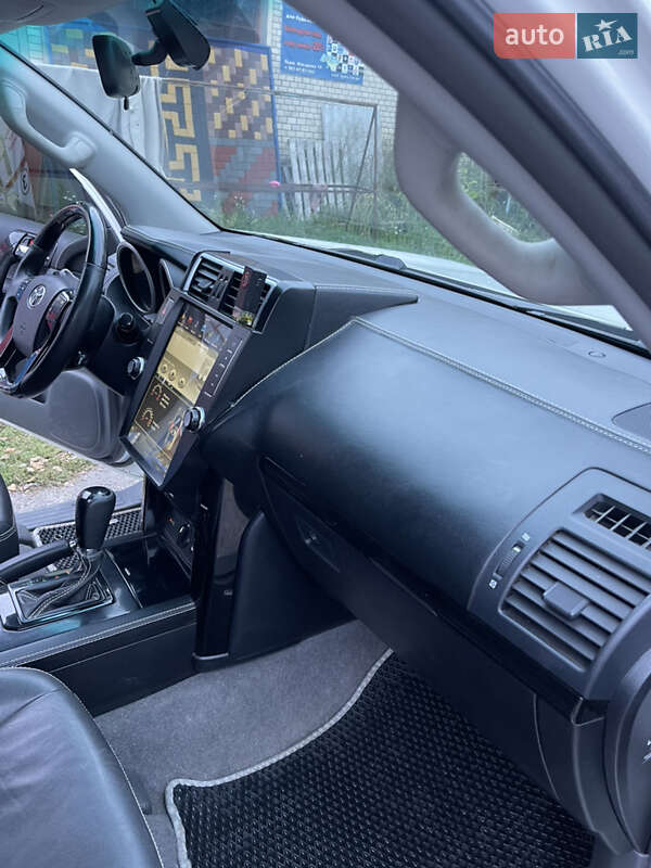 Позашляховик / Кросовер Toyota Land Cruiser Prado 2012 в Лисянці фото 23 Позашляховик / Кросовер Toyota Land Cruiser Prado 2012 в Лисянці