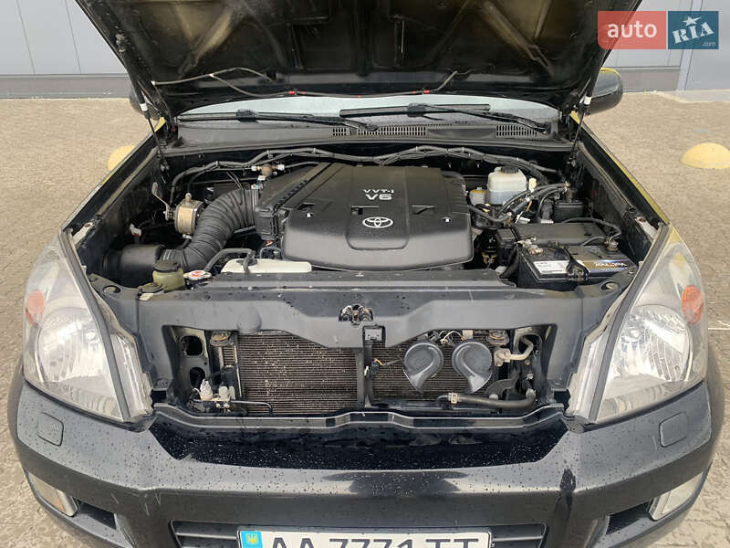 Внедорожник / Кроссовер Toyota Land Cruiser Prado 2008 в Киеве