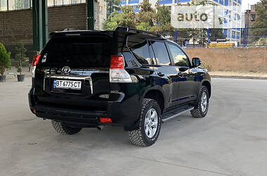 Позашляховик / Кросовер Toyota Land Cruiser Prado 2010 в Ужгороді