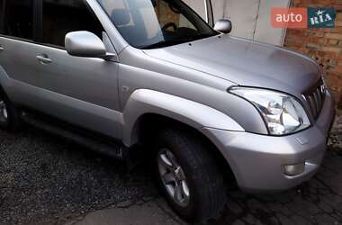 Внедорожник / Кроссовер Toyota Land Cruiser Prado 2005 в 