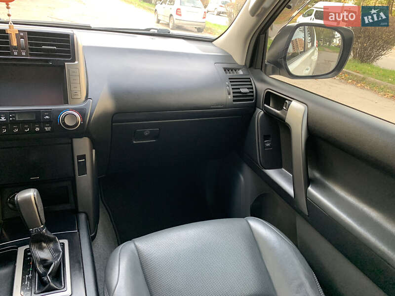 Внедорожник / Кроссовер Toyota Land Cruiser Prado 2013 в Тернополе фото 14 Внедорожник / Кроссовер Toyota Land Cruiser Prado 2013 в Тернополе
