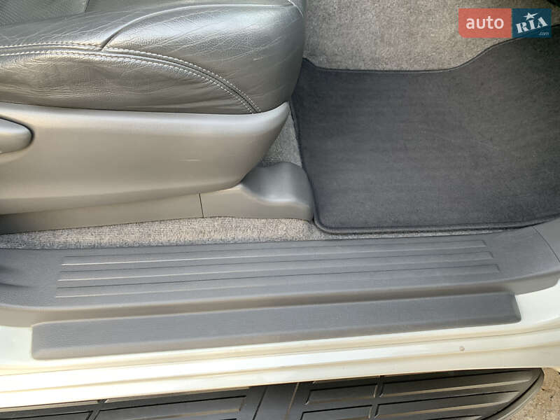 Внедорожник / Кроссовер Toyota Land Cruiser Prado 2013 в Тернополе фото 23 Внедорожник / Кроссовер Toyota Land Cruiser Prado 2013 в Тернополе