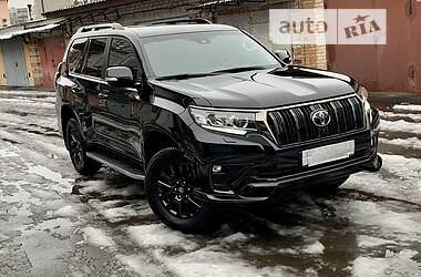 Внедорожник / Кроссовер Toyota Land Cruiser Prado 2020 в 