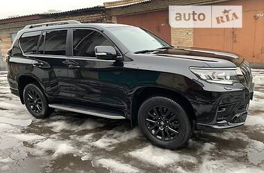 Внедорожник / Кроссовер Toyota Land Cruiser Prado 2020 в 