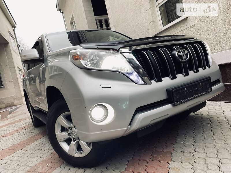 Внедорожник / Кроссовер Toyota Land Cruiser Prado 2014 в Тячеве
