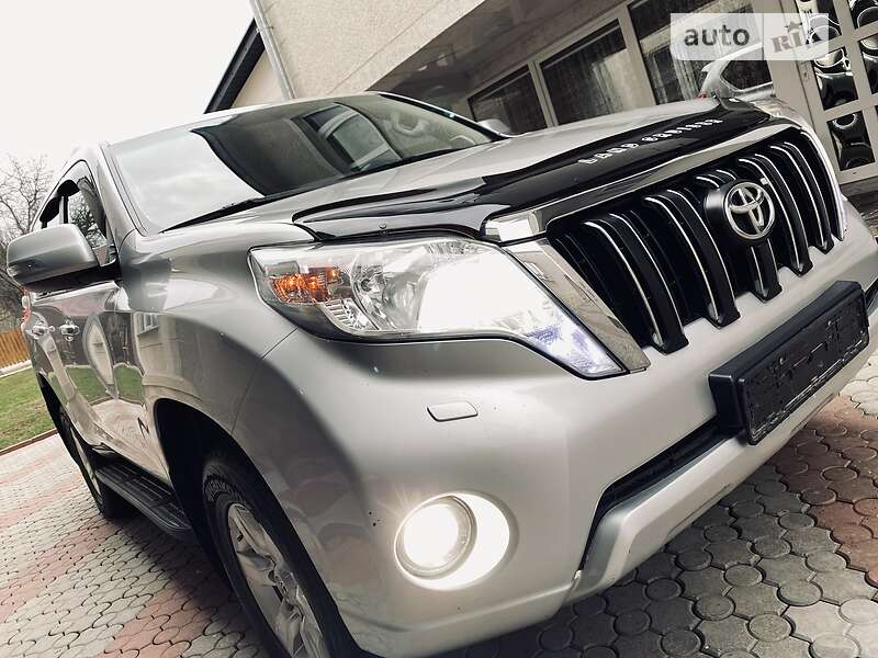 Внедорожник / Кроссовер Toyota Land Cruiser Prado 2014 в Тячеве