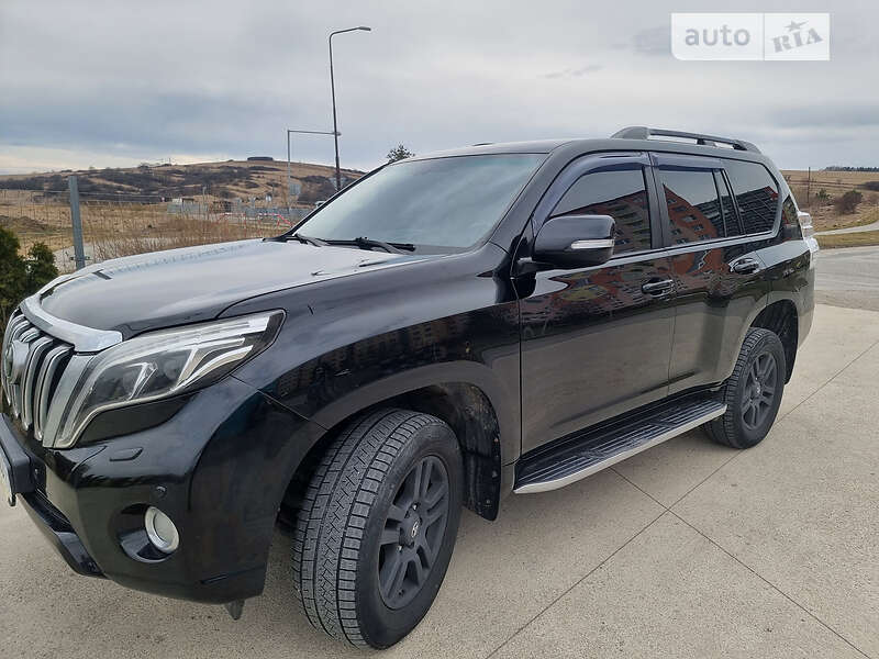 Внедорожник / Кроссовер Toyota Land Cruiser Prado 2010 в Ивано-Франковске