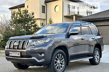 Внедорожник / Кроссовер Toyota Land Cruiser Prado 2018 в 