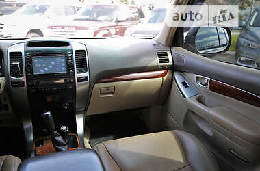 Внедорожник / Кроссовер Toyota Land Cruiser Prado 2003 в 