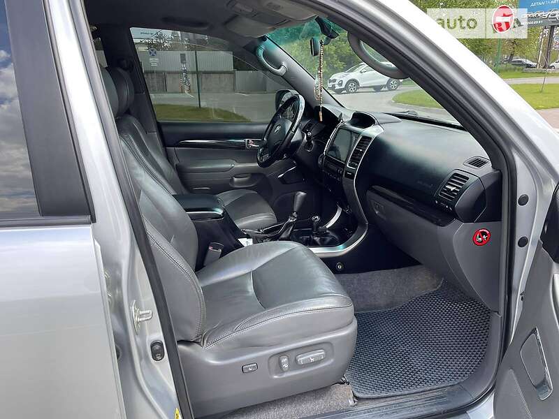 Внедорожник / Кроссовер Toyota Land Cruiser Prado 2008 в Хмельницком