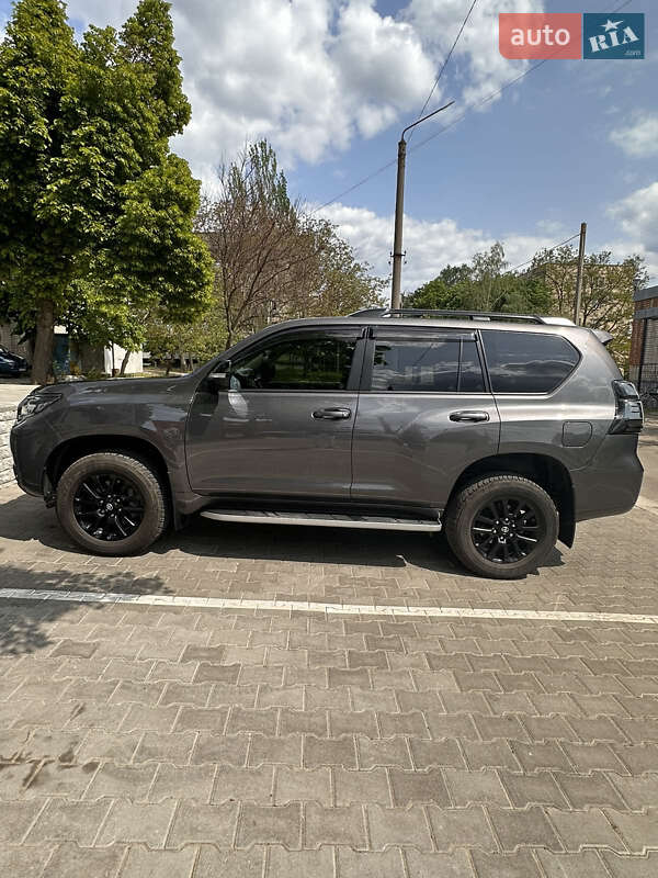 Позашляховик / Кросовер Toyota Land Cruiser Prado 2021 в Покрові