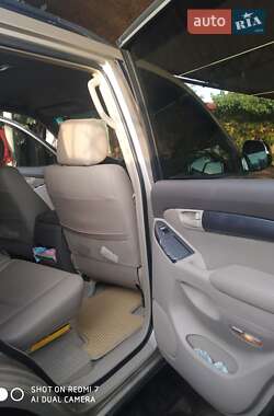 Позашляховик / Кросовер Toyota Land Cruiser Prado 2006 в 