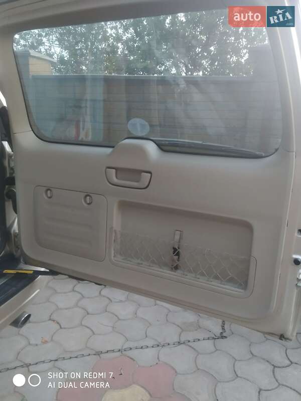 Внедорожник / Кроссовер Toyota Land Cruiser Prado 2006 в Херсоне