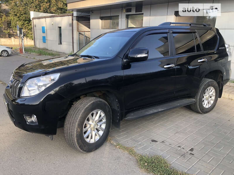 Внедорожник / Кроссовер Toyota Land Cruiser Prado 2011 в Каменском