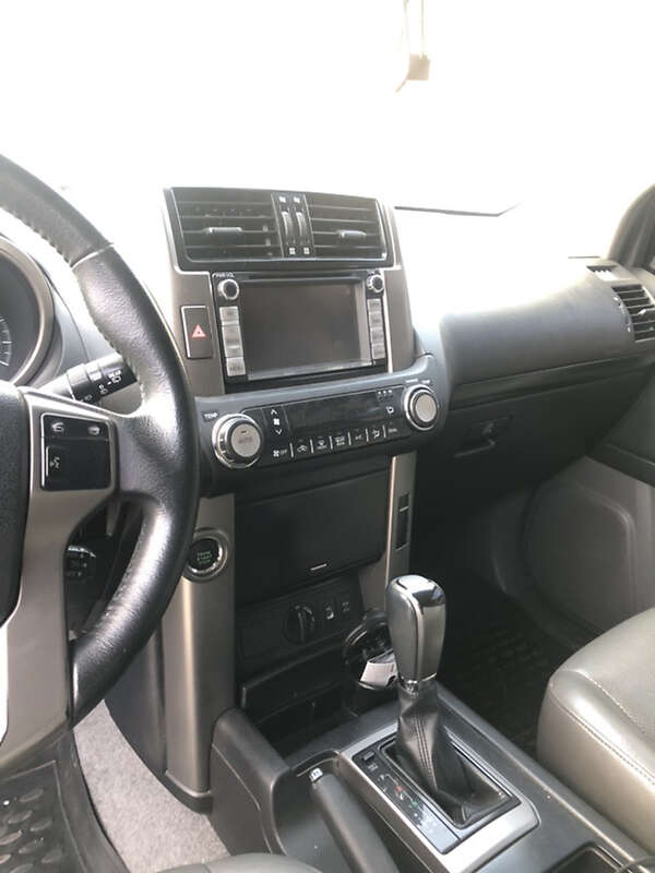 Внедорожник / Кроссовер Toyota Land Cruiser Prado 2011 в Каменском