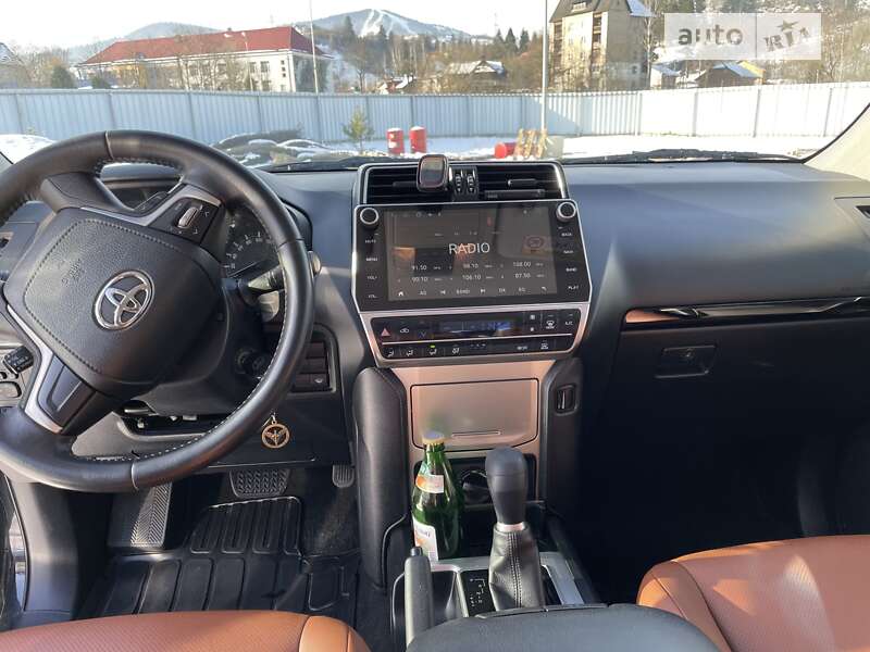 Позашляховик / Кросовер Toyota Land Cruiser Prado 2019 в Славському