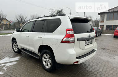 Позашляховик / Кросовер Toyota Land Cruiser Prado 2016 в Ужгороді