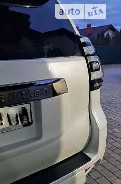 Внедорожник / Кроссовер Toyota Land Cruiser Prado 2021 в Львове
