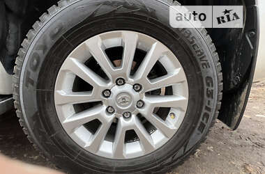 Внедорожник / Кроссовер Toyota Land Cruiser Prado 2013 в 