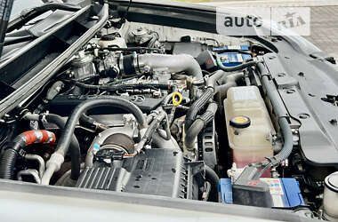 Внедорожник / Кроссовер Toyota Land Cruiser Prado 2013 в 