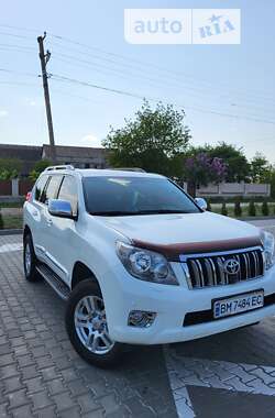 Внедорожник / Кроссовер Toyota Land Cruiser Prado 2010 в Ромнах