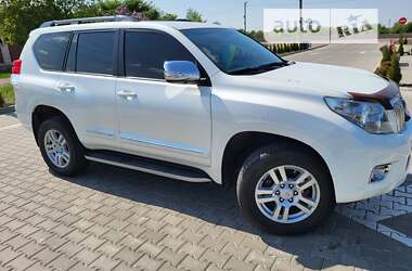 Внедорожник / Кроссовер Toyota Land Cruiser Prado 2010 в Ромнах