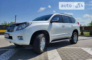 Внедорожник / Кроссовер Toyota Land Cruiser Prado 2010 в Ромнах