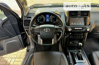 Внедорожник / Кроссовер Toyota Land Cruiser Prado 2010 в Днепре