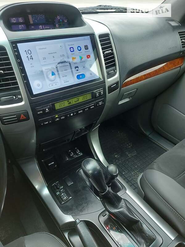 Внедорожник / Кроссовер Toyota Land Cruiser Prado 2005 в Харькове