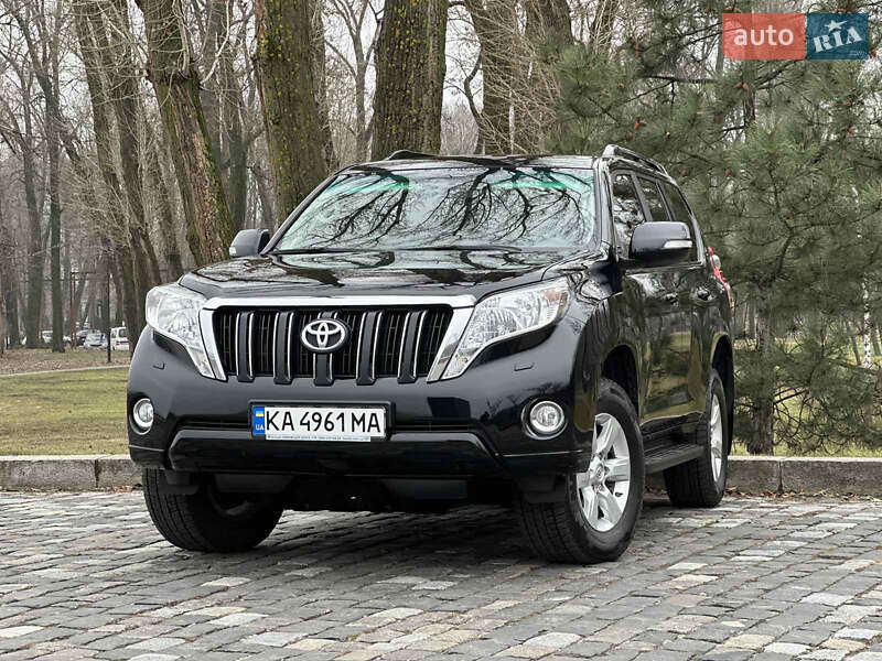 Внедорожник / Кроссовер Toyota Land Cruiser Prado 2016 в Сваляве
