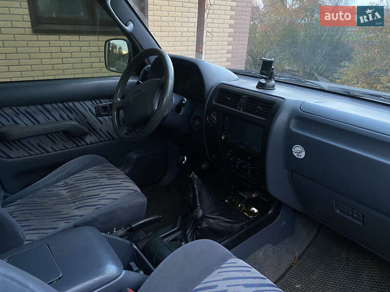 Позашляховик / Кросовер Toyota Land Cruiser Prado 1997 в Києві