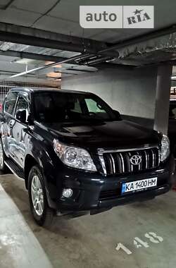 Внедорожник / Кроссовер Toyota Land Cruiser Prado 2010 в Киеве