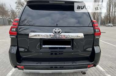 Позашляховик / Кросовер Toyota Land Cruiser Prado 2019 в Запоріжжі