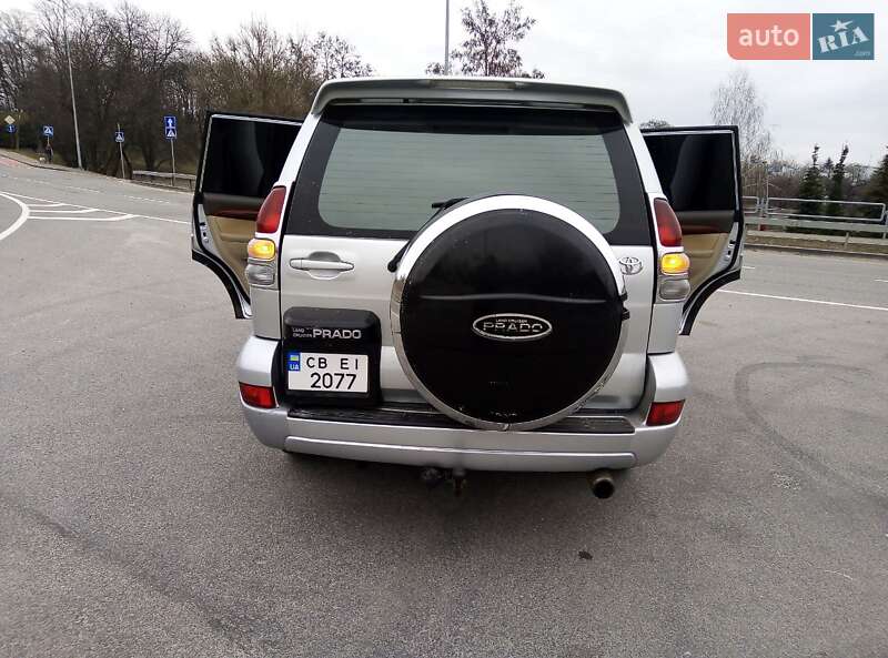 Позашляховик / Кросовер Toyota Land Cruiser Prado 2005 в Чернігові