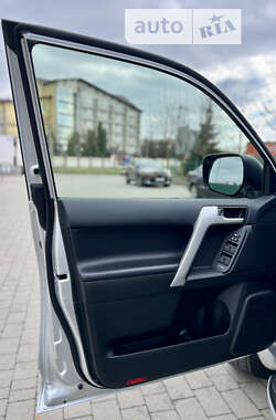 Внедорожник / Кроссовер Toyota Land Cruiser Prado 2022 в Львове