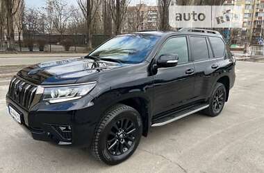 Внедорожник / Кроссовер Toyota Land Cruiser Prado 2021 в Киеве