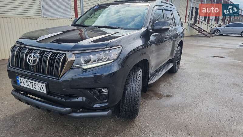 Позашляховик / Кросовер Toyota Land Cruiser Prado 2021 в Харкові