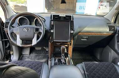 Внедорожник / Кроссовер Toyota Land Cruiser Prado 2010 в Днепре