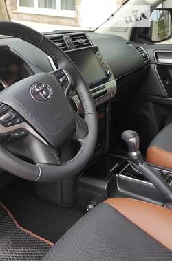 Внедорожник / Кроссовер Toyota Land Cruiser Prado 2023 в Татарбунарах