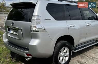 Внедорожник / Кроссовер Toyota Land Cruiser Prado 2011 в Киеве