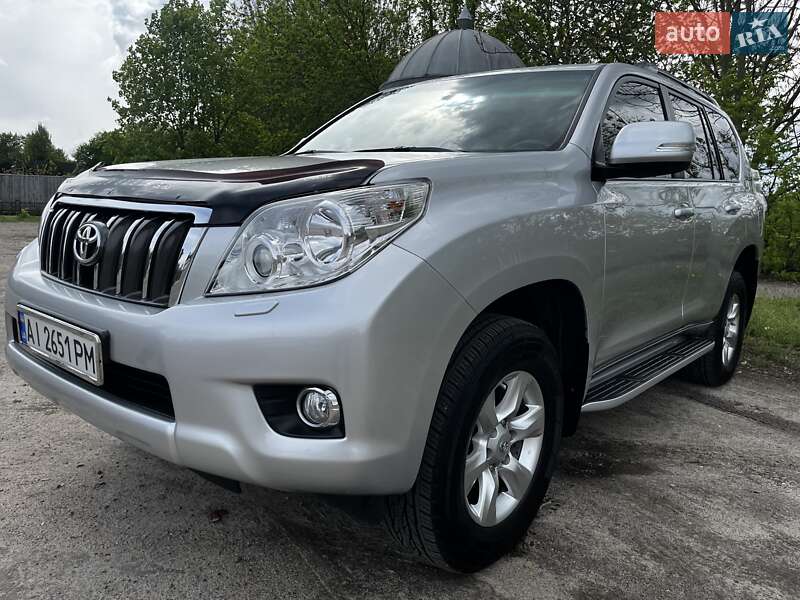 Внедорожник / Кроссовер Toyota Land Cruiser Prado 2011 в Киеве