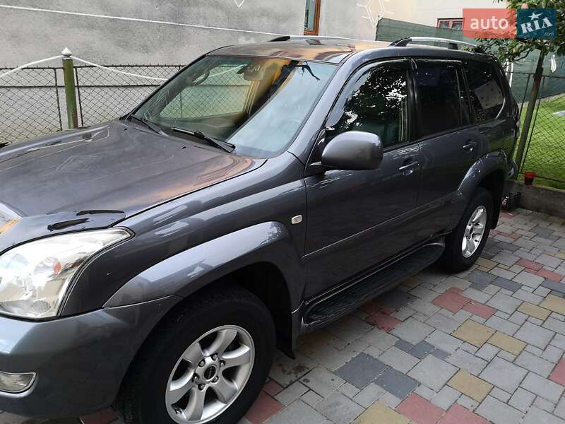 Внедорожник / Кроссовер Toyota Land Cruiser Prado 2005 в Дрогобыче